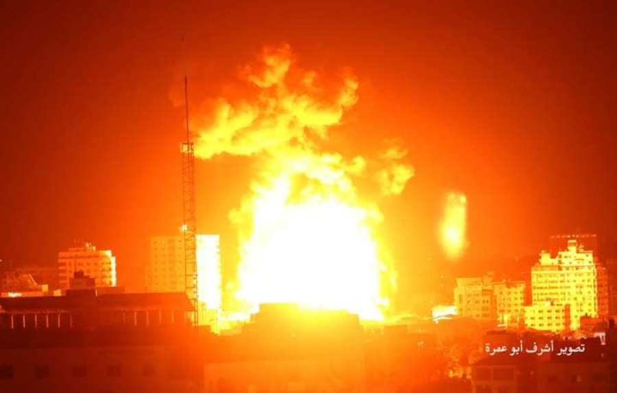 Photos: Nightly Heavy airstrikes in Gaza by Israeli regime 