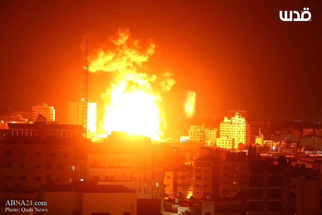 تقرير مصور / طائرات حربية للعدو الغاصب تقصف مناطق مدنية في غزة