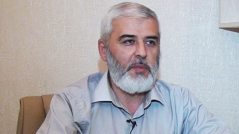 “Депутат Исраили тәмизә чыхармаг үчүн әлиндән ҝәләни едир”
