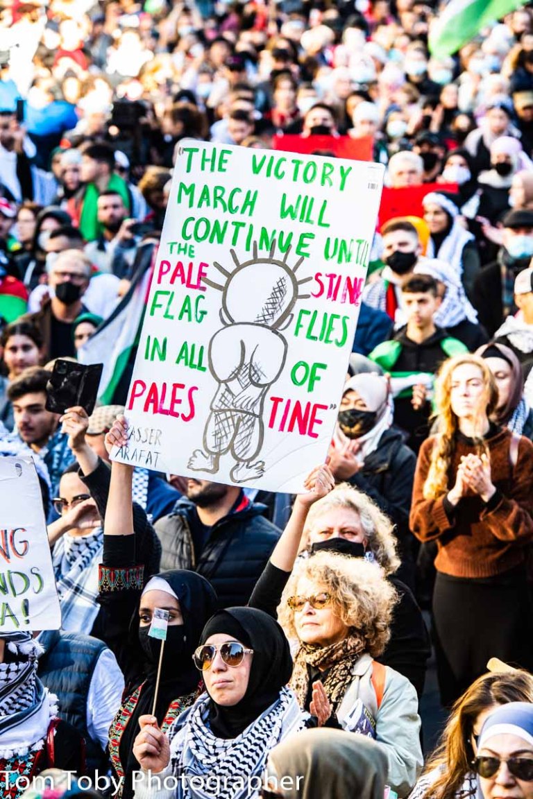 Photos 2: Huge demonstration in Sydney, Australia in solidarity with Palestine 