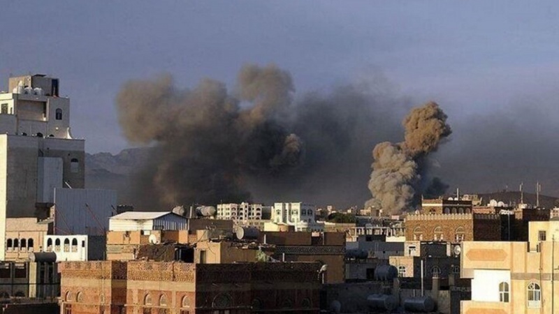 アラブ連合軍がイエメン各地を爆撃