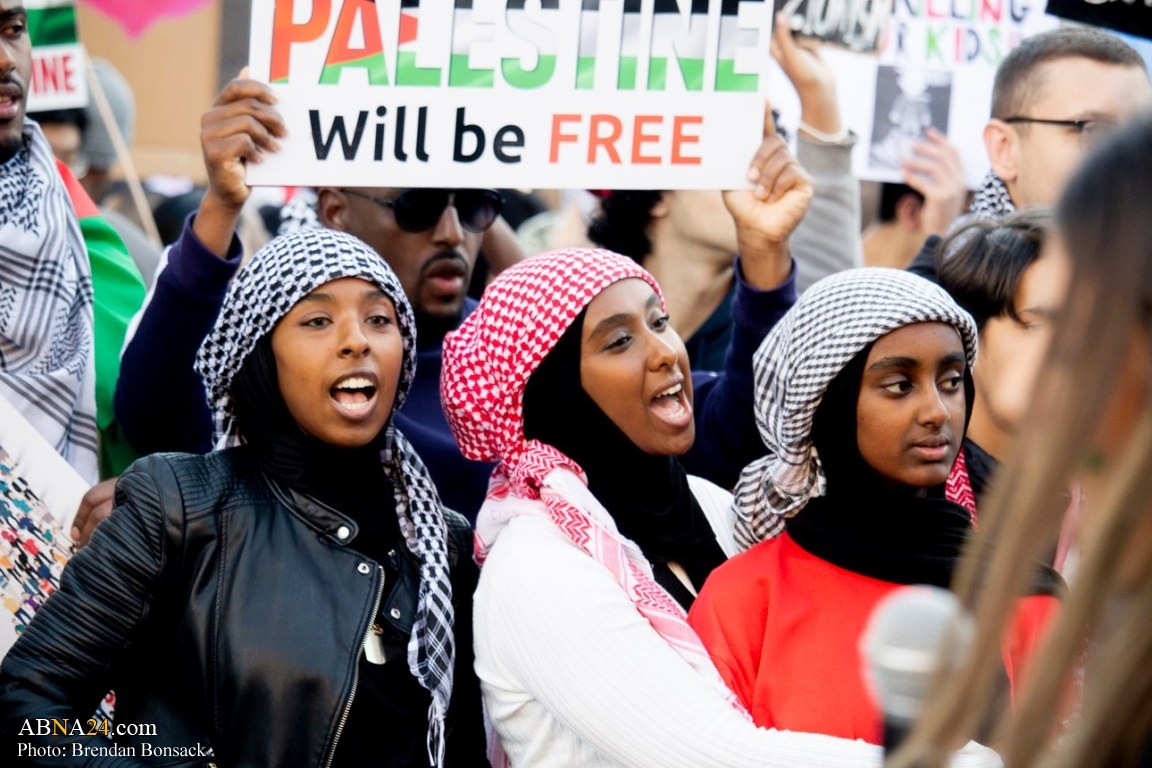 Photos 2: Thousands rally in Melbourne, Australia calling for a Palestine free from occupation