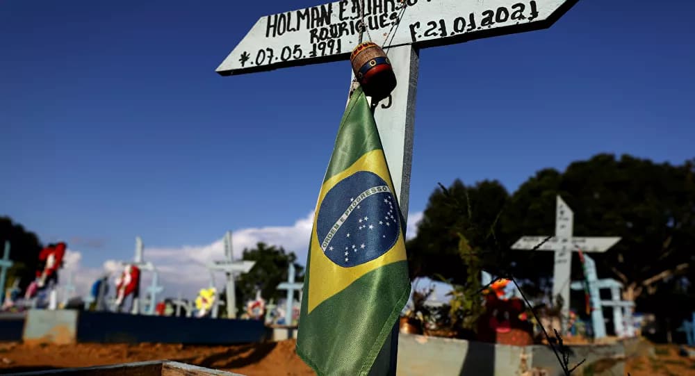 Mortos pela COVID-19 no Brasil chegam a 449.068