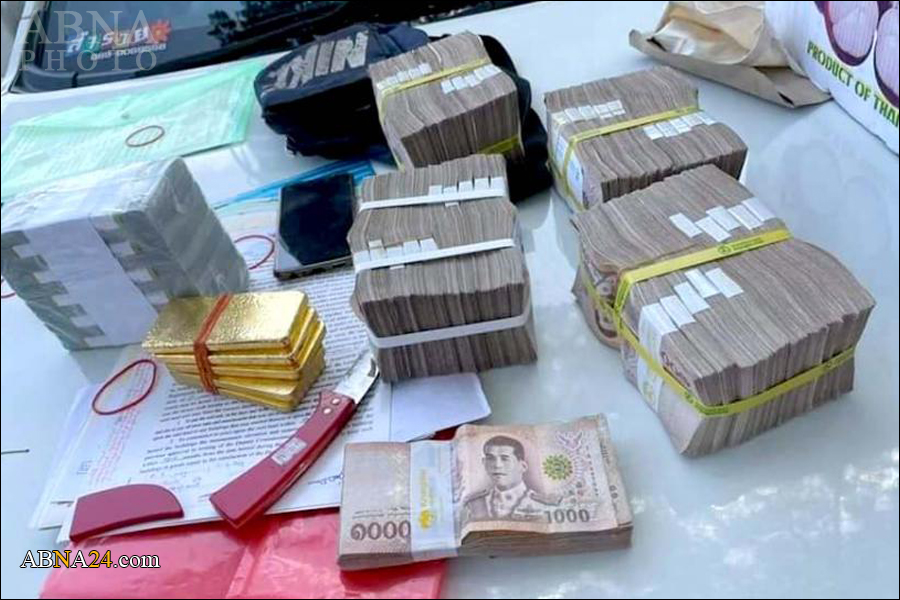   ျမန္မာ-ထိုင္း နယ္စပ္ မဲေဆာက္ဘက္ျခမ္းတြင္ ျမန္မာႏိုင္ငံသား စီးလာေသာ ပစ္ကပ္ကားေပၚမွ ေဒၚလာမ်ား၊ ထိုင္းဘတ္ေငြမ်ားႏွင့္ ေ႐ႊစင္တုံးမ်ား ဖမ္းဆီးရမိ