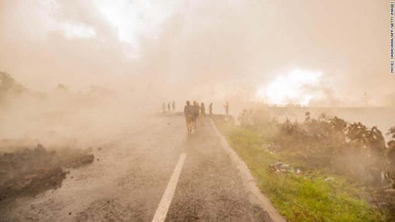 コンゴ火山の避難者が４０万人に達する