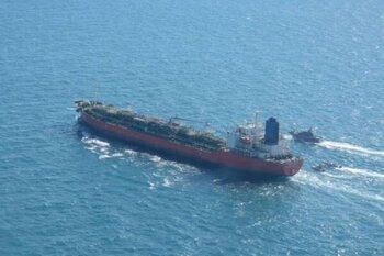 Setelah 4 Bulan Disita Indonesia, Kapal Tanker Iran Dibebaskan 