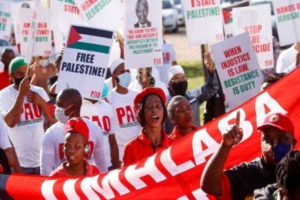 Les Sud-africains appellent de plus en plus à fermer l’ambassade israélienne à Pretoria