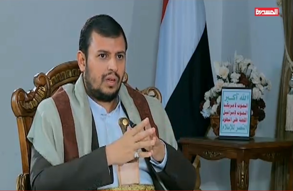قائد الثورة خلال لقائه غريفيث: يجب أن يكون للأمم المتحدة موقف بدلاً من التماهي مع العدوان السعودي