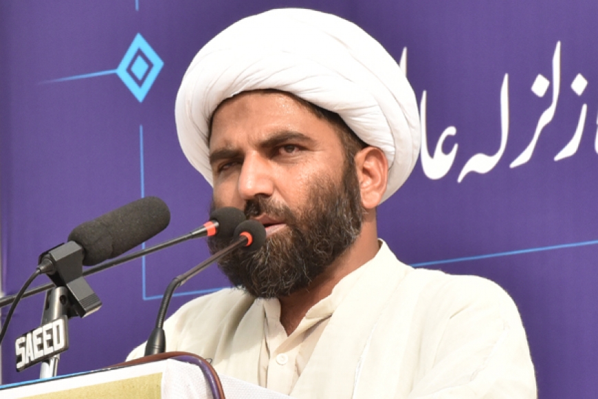Pendekatan Imam Khomeini adalah model bagi semua mazhab dan masyarakat