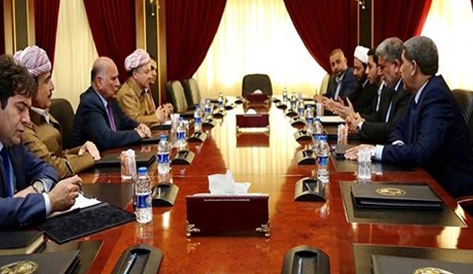 نائب يكشف عن تفاصيل المفاوضات الجارية بين كتلة الصدريين وكتلة مسعود البرزاني