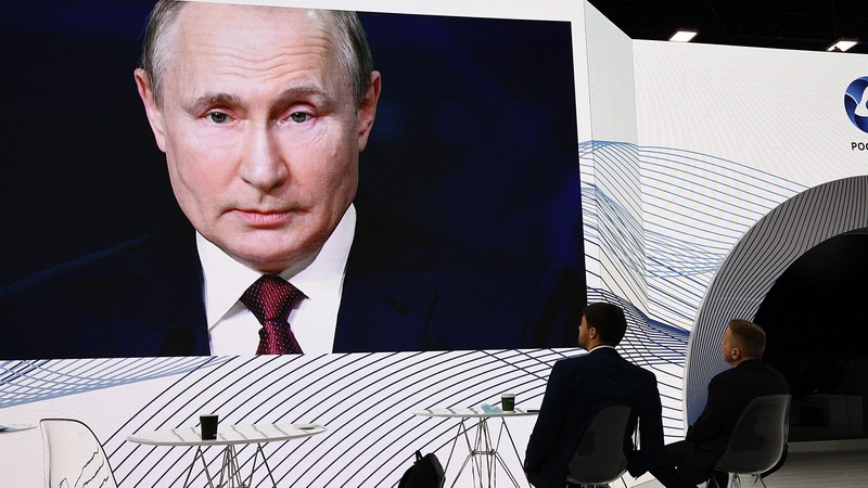 Путин заявил, что Соединенные Штаты твердым шагом идут по пути Советского Союза