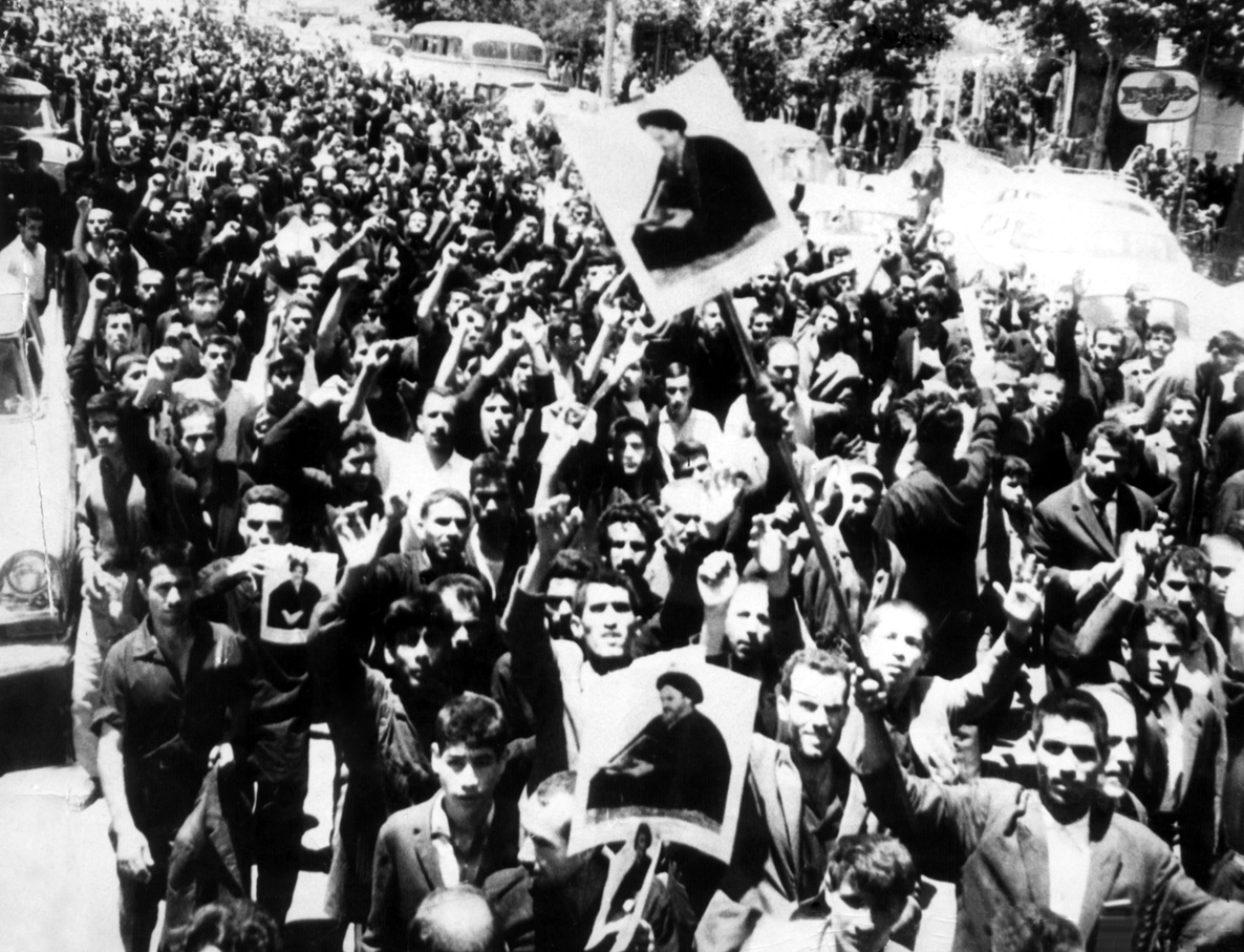 “Se Conmemora el 58º Aniversario del Levantamiento Histórico del 15 de Jordad”