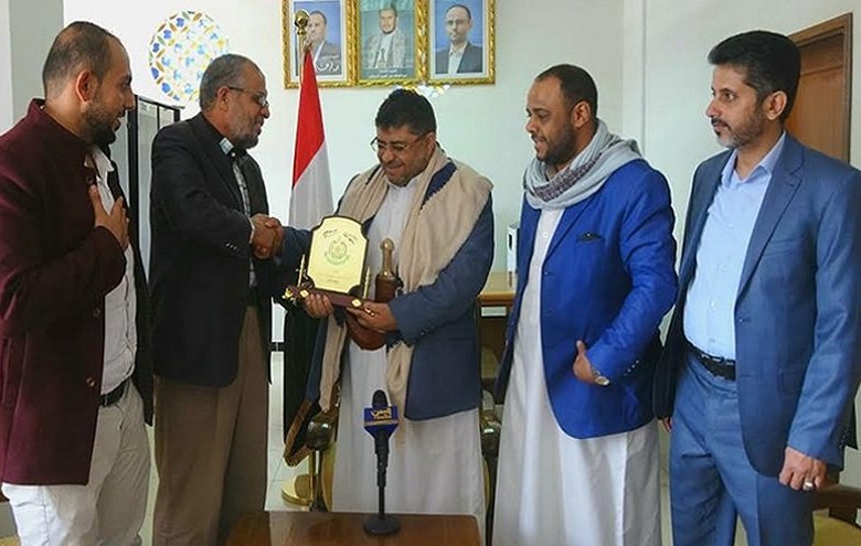 محمد علي الحوثي يلتقي بممثل حركة حماس في صنعاء