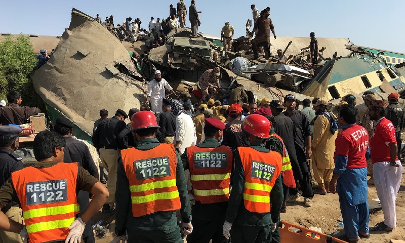 سندھ ٹرین حادثے میں مرنے والوں کی تعداد 40 ہو گئی