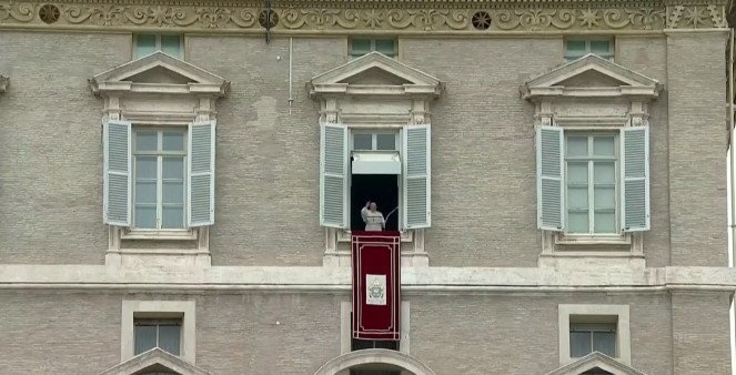 カナダでの子どもの集団遺骨発見に、ローマ教皇が反応