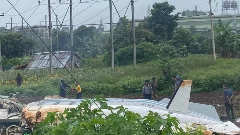 缅甸中部发生坠机事件致12人死亡