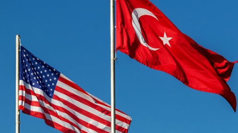 トルコ国民の大半が対米関係に否定的
