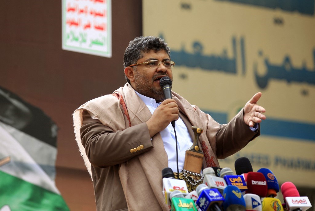 الحوثي: العقوبات الأمريكية امتداد لخطة ممنهجة تهدف للقضاء على الاقتصاد اليمني 