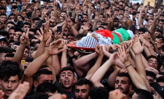 تشييع الفتى حمايل في نابلس... وعشرات الإصابات بالرصاص الحي