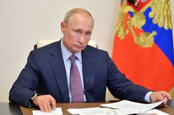 Путин назвал фейком новость о передаче Ирану российского спутника