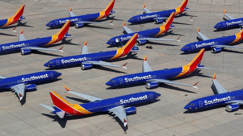 アメリカで、技術トラブルにより、500の空の便が欠航