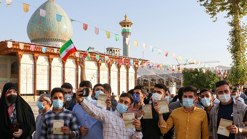 第１３期イラン大統領選ー国民の意欲的な参加