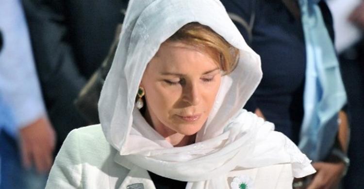 الملكة نور تتهم السلطات الأردنية بتنفيذ عملية "اغتيال شخصية" بحق ابنها
