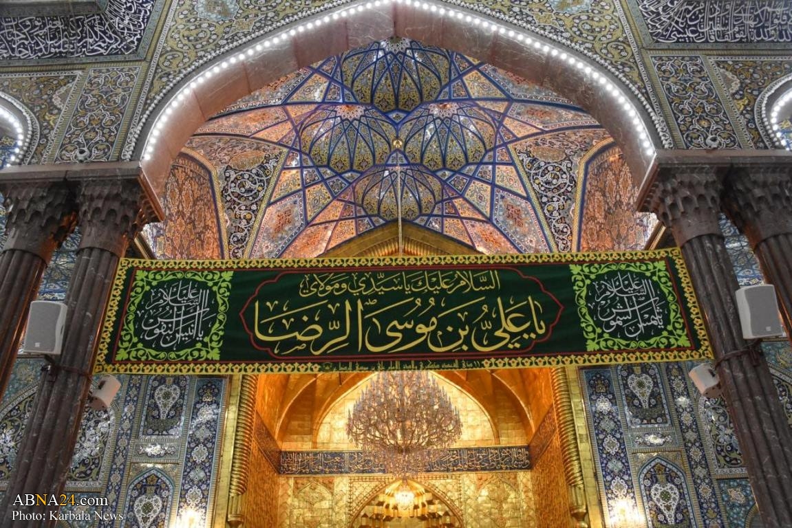 Photos: Decorating Imam Hussain shrine with green banners on auspicious birth of Imam al-Ridha