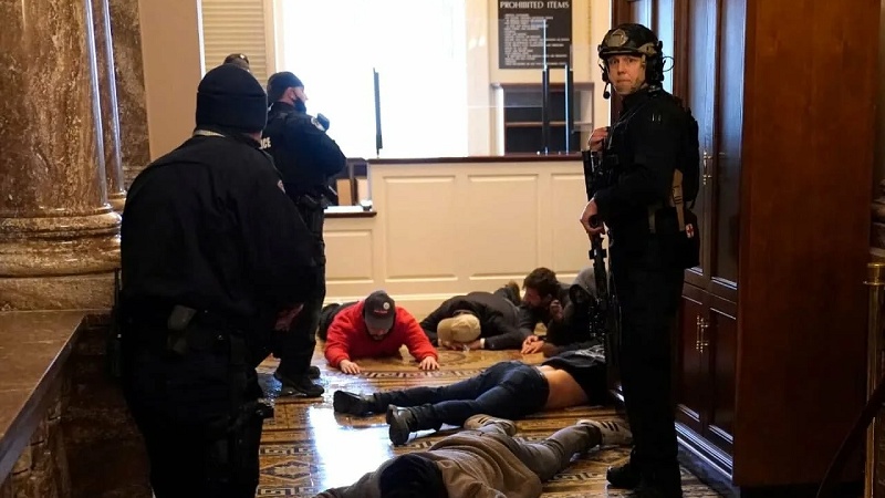 Fox News: Положение обвиняемых в нападении на Конгресс хуже, чем задержанных в Гуантанамо