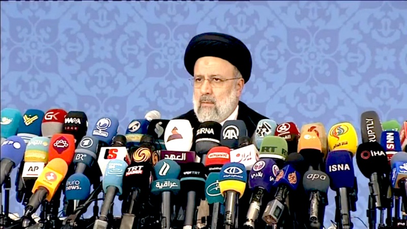 Iran, Raisi sfida Biden: Tornino all’accordo sul nucleare, sui missili non negoziamo