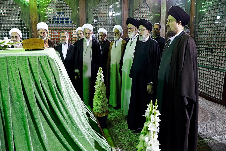 Iran Judiciary officials pay tribute to Imam Khomeini