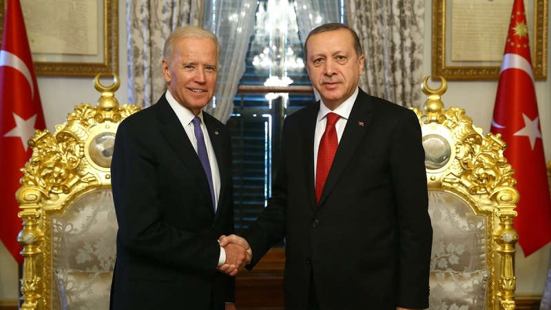 Erdogan valuta l'incontro con Biden e il vertice NATO