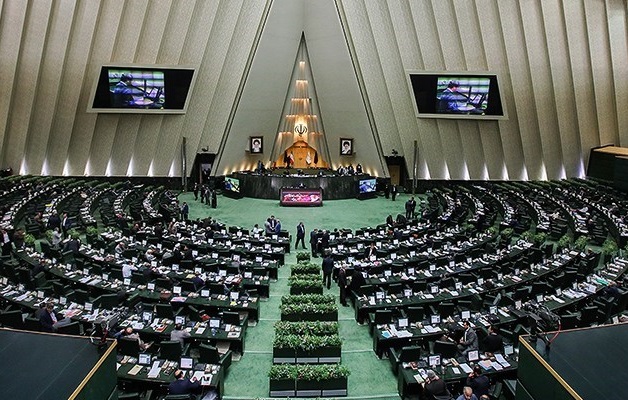 Iranian lawmakers move to ban talks between Iran, US officals