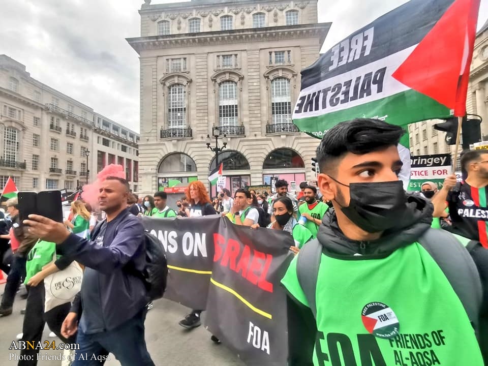 Photos: Thousands of Londoners in a protest march call for 'Free Palestine' and 'stop Islamophobia'