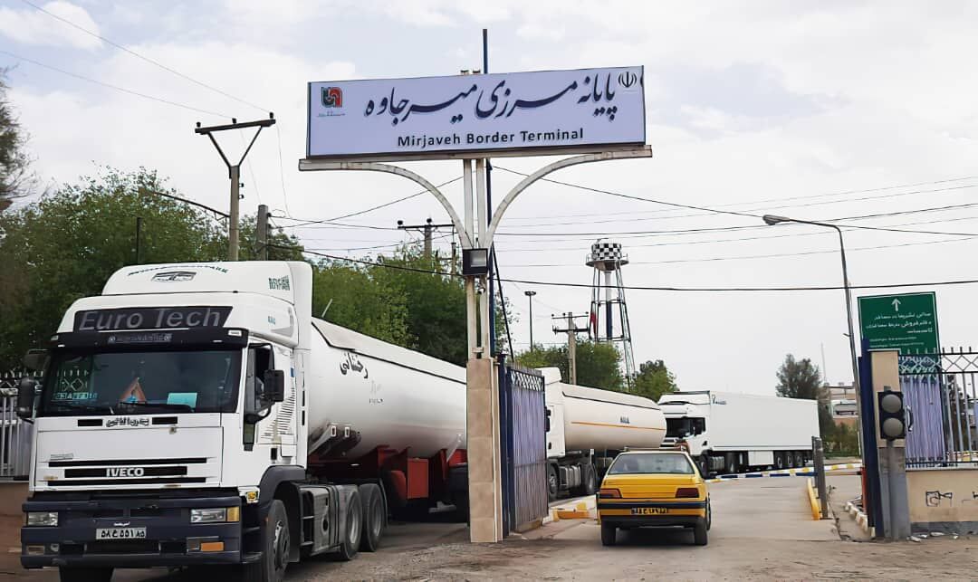 ایران اور پاکستان کے درمیان تین زمینی سرحدوں کو مسافروں پر بند کردیا گیا