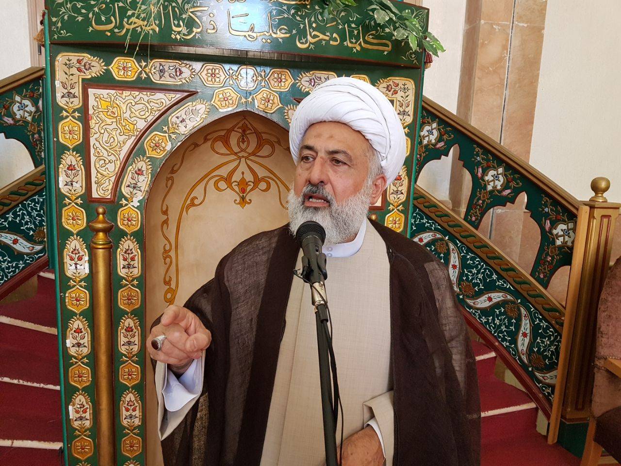 على السياسيين الترفع عن الحسابات والمصالح الحزبية والمحاصصة