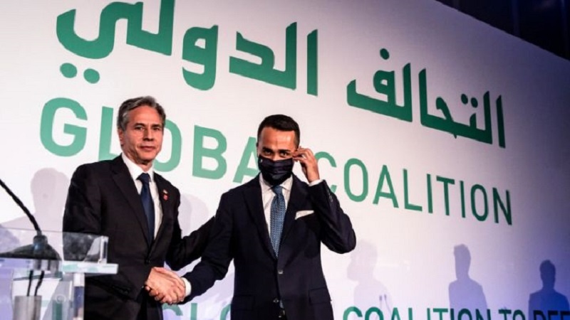 La Siria ridicolizza la riunione di Roma della 'Coalizione anti Daesh'