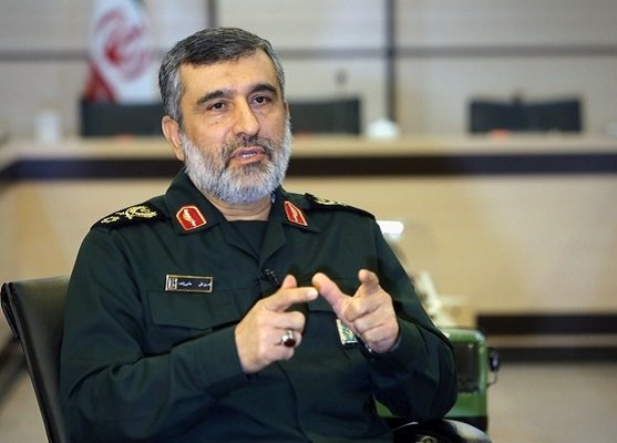 العميد حاجي زادة: الأمریکان اليوم بصدد تقسيم دول المنطقة