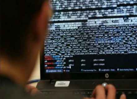 هجوم إلكتروني واسع يطال 200 شركة وموقع أمريكي 