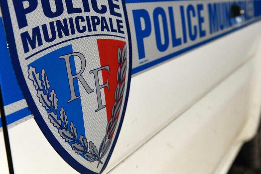 France : des inscriptions racistes et islamophobes taguées sur un centre de formation des imams
