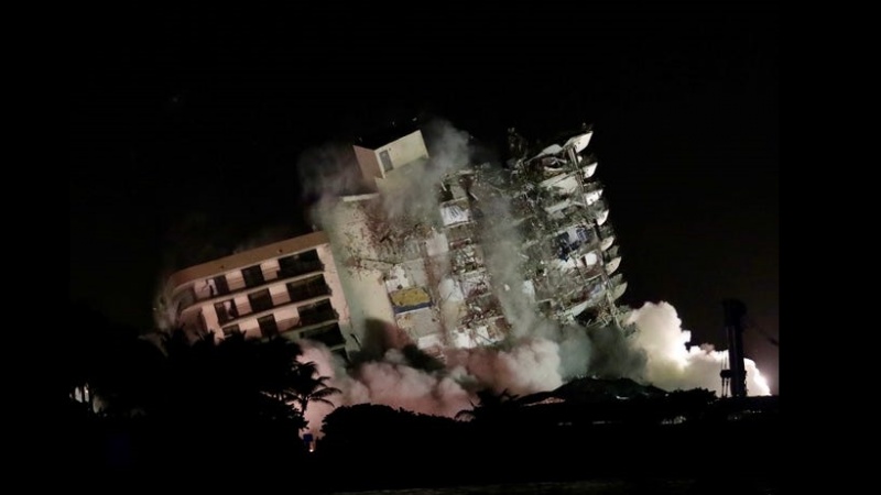 美国佛罗里达州垮塌公寓大楼彻底拆除