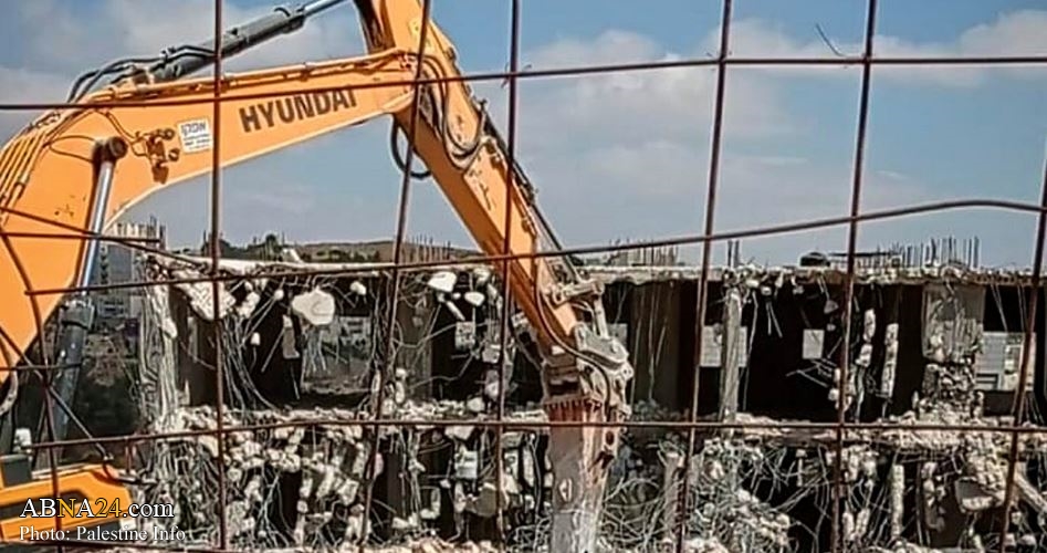 Israeli occupation authority razes Palestinian school building in Anata town