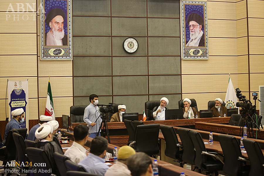 Photos : Conférence « Rôle de l'ayatollah Mousavi al-Kharsan dans la revitalisation du patrimoine AhlulBayt (as) » tenue à Qom