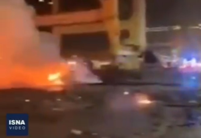 Dubai: Riesige Explosion auf Container-Schiff