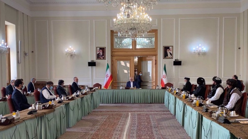 Als Gastgeber innerafghanischer Gespräche erklärt sich Iran bereit, seinem Nachbarn bei der Wiederherstellung des Friedens zu helfen