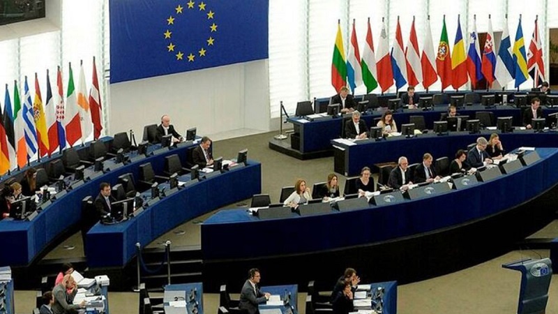 Parlemen Eropa Jatuhkan Sanksi terhadap Pejabat Iran