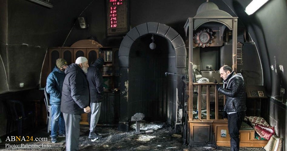 Israeli enemy burns Mosque’s interior in southern Jenin