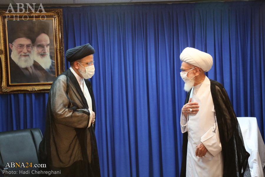 Photos : le président élu iranien rencontre l'ayatollah Nouri Hamedani à Qom