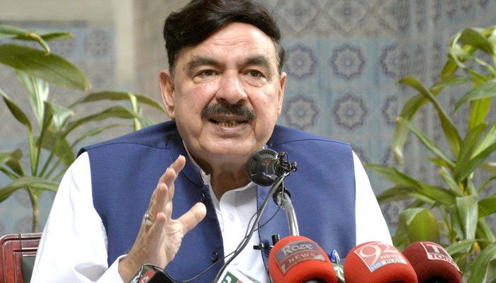 پاکستان امریکہ کو ہوائی اڈے نہ دینے پر اٹل ہے: وفاقی وزیر داخلہ