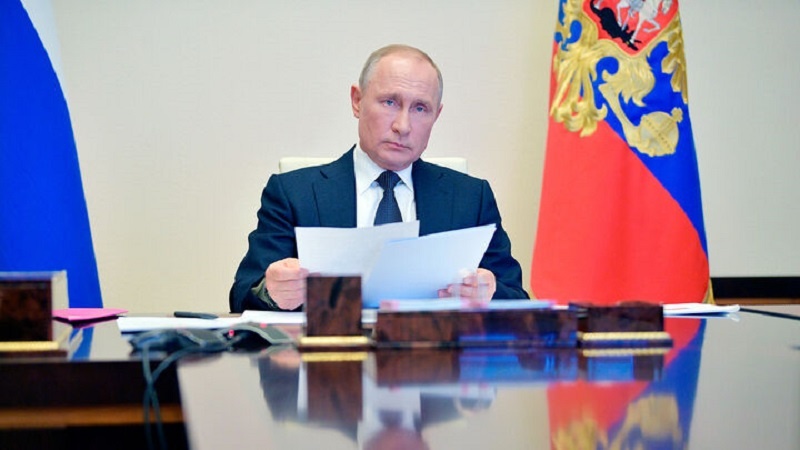 Putin: Batı Ukrayna'yı Rusya'ya karşı bir üs olarak kullanmak istiyor